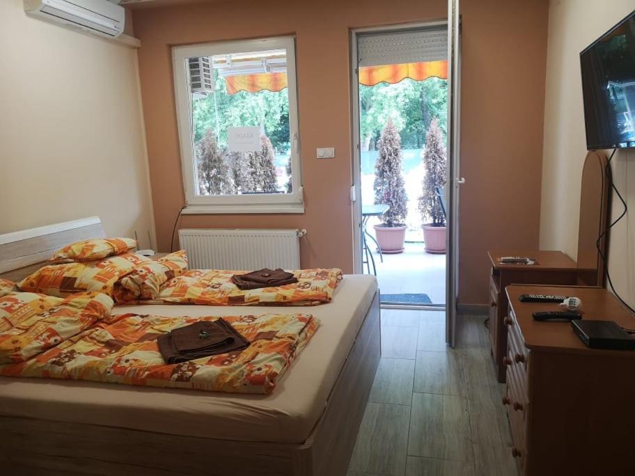Relax Beach Apartman Hajdúszoboszló Extérieur photo