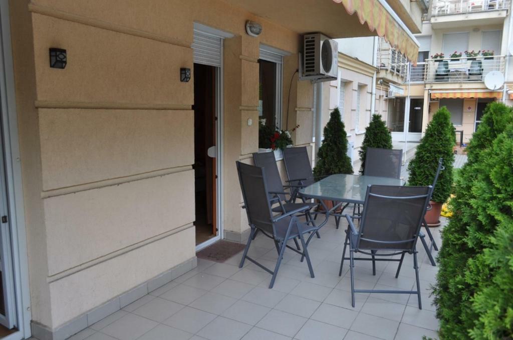 Relax Beach Apartman Hajdúszoboszló Extérieur photo